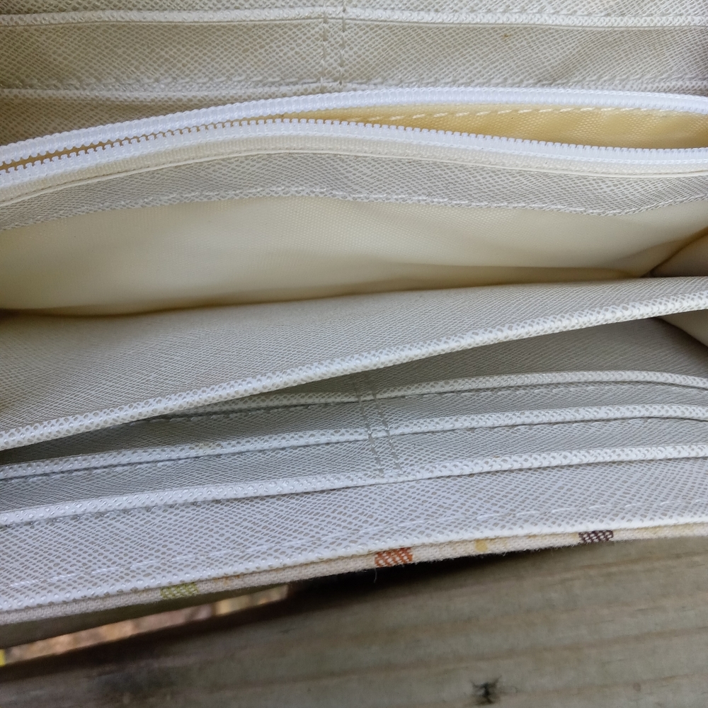 Wallet - Picture 10 of 14